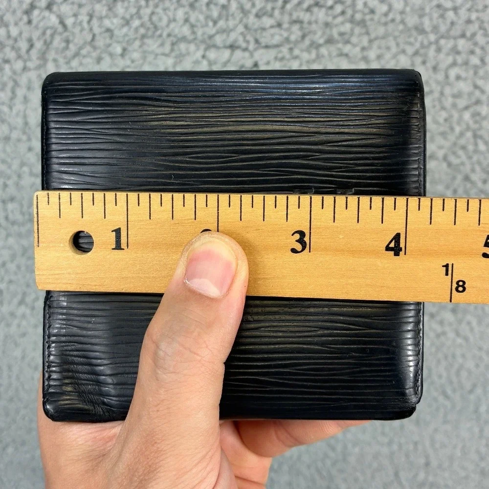 Louis Vuitton Epi Leather Compact Wallet Black Bifold Vintage Authentic Luxury